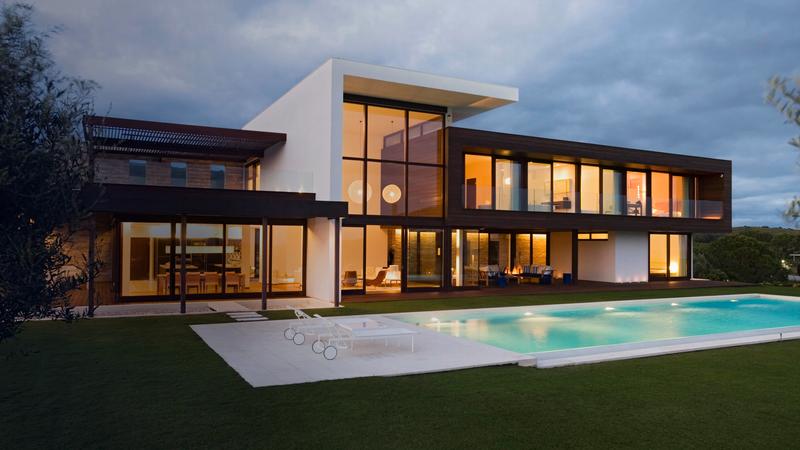 Custom smart home with NETGEAR AV networking
