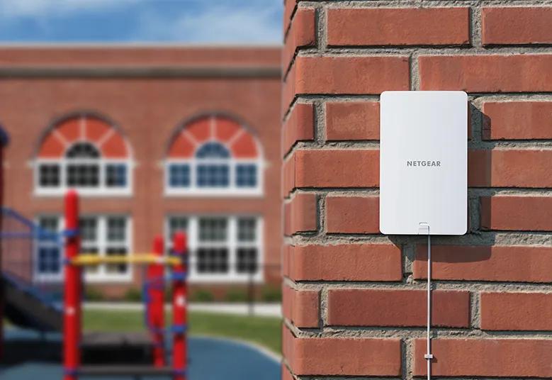 PoE・2.5Gポート対応 WiFiアクセスポイント - WAX610 - NETGEAR