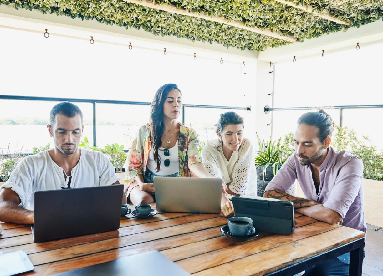 mh1750 phone stays free